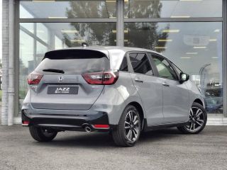 57200 : Hyundai Sarreguemines - Theobald Automobiles - HONDA Jazz - Jazz - Gris Urbain nacré - Traction - Hybride : Essence/Electrique