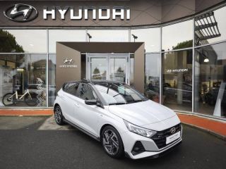 19100 : Hyundai Brive-la-Gaillarde - Garage Pouget - HYUNDAI i20 - i20 - Lumen Gray Métal/Toit+rétros Black - Traction - Essence