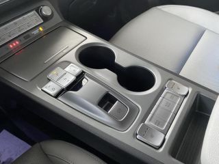 45000 : Hyundai Orléans Motors - HYUNDAI Kona - Kona - Phantom Black Métal - Traction - Electrique