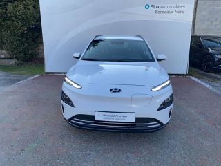 33110 : Hyundai Bordeaux Nord Le Bouscat - Sipa Automobiles - HYUNDAI KONA ELECTRIC Intuitive - KONA ELECTRIC (12/2020-08/2023) - BLANC - Automate à fonct. Continu - Courant électrique