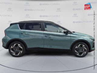 51100 : Hyundai Reims - HESS Automobile - HYUNDAI Bayon - Bayon - Mangrove Green Métal/Toit+rétros Black - Traction - Essence