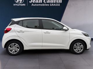 06130 : Hyundai Grasse - Garage Jean Cauvin - HYUNDAI i10 Intuitive - i10 III - Blanc - Boîte manuelle - Essence sans plomb
