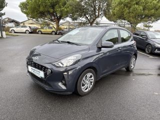 56000 : Hyundai Vannes - Park Lann Automobiles - HYUNDAI i10 - i10 - Phantom Black Métal - Traction - Essence
