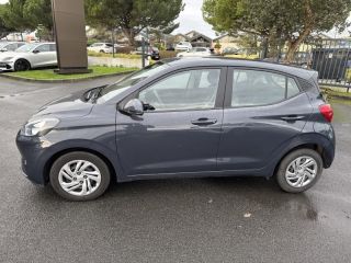 56000 : Hyundai Vannes - Park Lann Automobiles - HYUNDAI i10 - i10 - Phantom Black Métal - Traction - Essence