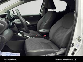 33140 : Hyundai Bordeaux Sud Villenave d'Ornon - Sipa Automobiles - TOYOTA YARIS HYBRIDE MY22 Design - YARIS IV - Blanc - Automate à fonct. Continu - Essence / Courant électrique