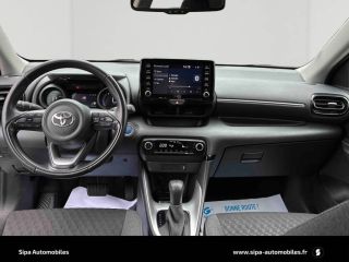 33140 : Hyundai Bordeaux Sud Villenave d'Ornon - Sipa Automobiles - TOYOTA YARIS HYBRIDE MY22 Design - YARIS IV - Blanc - Automate à fonct. Continu - Essence / Courant électrique