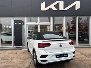 89100 : Hyundai Sens - APS - VOLKSWAGEN T-Roc Cabriolet - T-Roc Cabriolet - Blanc Pur, capote noire - Traction - Essence