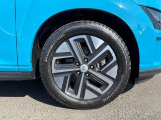 14100 : Hyundai Lisieux - Trajectoire Automobiles - HYUNDAI Kona - Kona - Bleu - Traction - Electrique