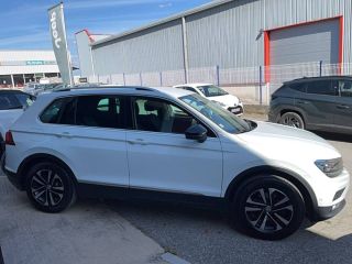 84120 : Hyundai PERTUIS - SA PEDINIELLI - VOLKSWAGEN TIGUAN IQ.Drive - TIGUAN II - Blanc - Automate sequentiel - Essence sans plomb