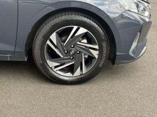 14400 : Hyundai Bayeux - Trajectoire Automobiles - HYUNDAI i20 - i20 - Aurora Grey Métal - Traction - Essence