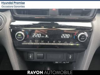 42100 : Hyundai Saint-Etienne - Ravon Automobile - TOYOTA YARIS CROSS HYBRIDE Premiere - YARIS CROSS - Blanc - Automate à fonct. Continu - Essence / Courant électrique