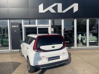 89100 : Hyundai Sens - APS - KIA e-Soul - e-Soul - Blanc Nacré - Traction - Electrique