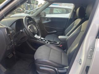 89100 : Hyundai Sens - APS - KIA e-Soul - e-Soul - Blanc Nacré - Traction - Electrique