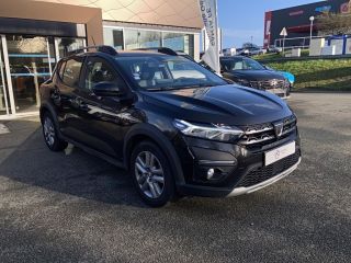 49070 : Hyundai Angers - Oceane Automobiles - DACIA SANDERO Stepway Confort - SANDERO III - Noir - Boîte manuelle - Essence sans plomb