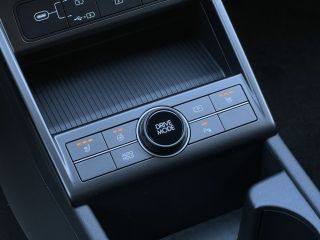 77240 : Hyundai Melun - CAP FOURNIER - HYUNDAI KONA N Line Ultime Edition - KONA II - Blanc - Automate sequentiel - Essence / Courant électrique