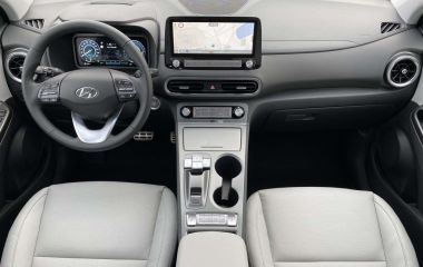13200 : HYUNDAI Arles - Lexa Automobile - HYUNDAI KONA ELECTRIC Executive - KONA ELECTRIQUE - Bleu - Automate à fonct. Continu - Courant électrique
