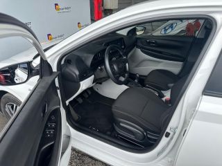 78310 : Hyundai Coignières - Socohy | Groupe Rabot - HYUNDAI i20 - i20 - Atlas White - Traction - Essence/Micro-Hybride
