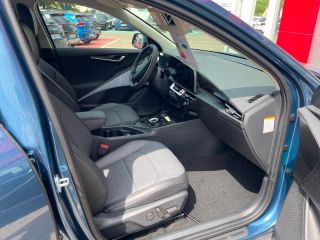 89100 : Hyundai Sens - APS - KIA Niro - Niro - Bleu Minéral Métallisé - Traction - Electrique