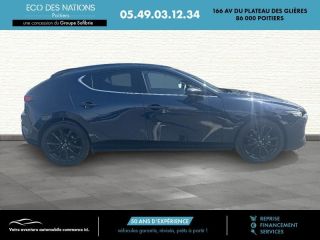 86000 : Hyundai Poitiers - Eco des Nations - MAZDA Mazda 3 - Mazda 3 - Deep Crystal Blue Mica - Traction - Essence/Micro-Hybride