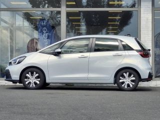 57200 : Hyundai Sarreguemines - Theobald Automobiles - HONDA Jazz - Jazz - Blanc Perle Premium nacré - Traction - Hybride : Essence/Electrique