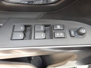 52000 : Hyundai Chaumont - Garage Michel Bazin - SUZUKI S-Cross - S-Cross - Blanc - Traction - Essence/Micro-Hybride