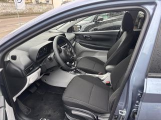 89100 : Hyundai Sens - APS - HYUNDAI i20 - i20 - Meta Blue Métal - Traction - Essence