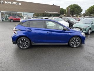 56000 : Hyundai Vannes - Park Lann Automobiles - HYUNDAI i20 - i20 - Intense Blue Métal/Toit/rétro Black - Traction - Essence/Micro-Hybride