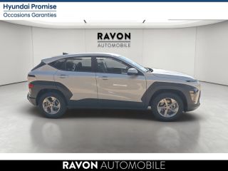 42100 : Hyundai Saint-Etienne - Ravon Automobile - HYUNDAI KONA Intuitive - KONA II - Blanc - Automate sequentiel - Essence / Courant électrique