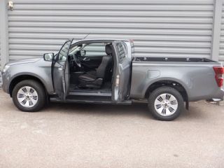 52000 : Hyundai Chaumont - Garage Michel Bazin - ISUZU D-Max - D-Max - Obsidian Gray métalisé - Transmission intégrale enclenc - Diesel