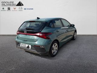 13300 : Hyundai Salon de Provence - Cap Milanesio - HYUNDAI i20 Initia - i20 III - Vert - Boîte manuelle - Essence sans plomb
