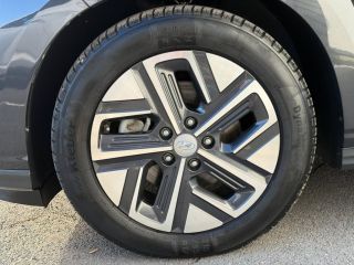 14100 : Hyundai Lisieux - Trajectoire Automobiles - HYUNDAI Kona - Kona - Dark Knight Métal - Traction - Electrique