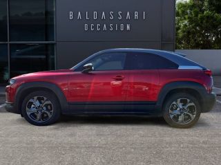 83130 : Hyundai Toulon - Autodif SAS - Groupe BALDASSARI - MAZDA MX-30 2020 First Edition Industrial Vintage - MX-30 ELECTRIQUE - Rouge - Automate à fonct. Continu - Courant électrique