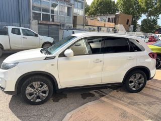 04100 : Hyundai Manosque - Pedinielli - SUZUKI VITARA Style - VITARA IV - BLANC - Boîte manuelle - Essence sans plomb