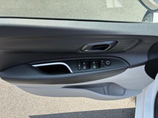 14100 : Hyundai Lisieux - Trajectoire Automobiles - HYUNDAI i20 - i20 - Atlas White - Traction - Essence