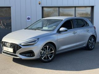 57685 : Hyundai Metz - Theobald Automobiles - HYUNDAI i30 - i30 - Shimmering Sylver métal - Traction - Essence