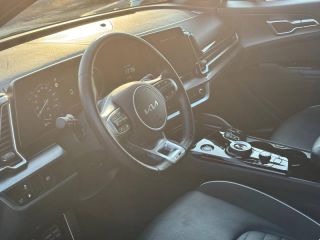 89100 : Hyundai Sens - APS - KIA Sportage - Sportage - Blanc Sensation nacré - Transmission intégrale - Hybride rechargeable : Essence/Electrique