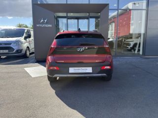 72100 : Hyundai Le Mans - GCH LE MANS - HYUNDAI Bayon - Bayon - Dragon Red Métal - Traction - Essence/Micro-Hybride