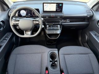 13200 : HYUNDAI Arles - Lexa Automobile - HYUNDAI INSTER  - INSTER - Orange - Automate à fonct. Continu - Courant électrique