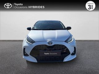 50000 : Hyundai Saint-Lô - GCA - TOYOTA Yaris - Yaris - Bi-ton Blanc Lunaire / Toit noir - Traction - Hybride : Essence/Electrique