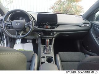 35400 : Hyundai Saint-Malo - GCA - HYUNDAI i30 - i30 - Polar White - Traction - Essence/Micro-Hybride