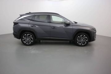 01150 : Stock constructeur - HYUNDAI TUCSON Executive - TUCSON IV - Gris - Boîte automatique - Essence / Courant électrique