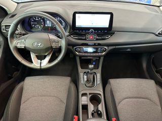 13200 : HYUNDAI Arles - Lexa Automobile - HYUNDAI i30 Creative - i30 III - Blanc - Boîte séquentielle - Essence sans plomb