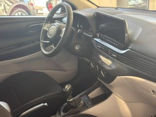 89100 : Hyundai Sens - APS - HYUNDAI i20 - i20 - Dragon Red Métal - Traction - Essence