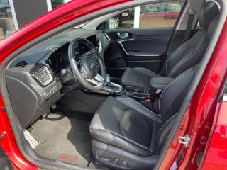 89100 : Hyundai Sens - APS - KIA XCeed - XCeed - Rouge Rubis métallisé - Traction - Hybride rechargeable : Essence/Electrique