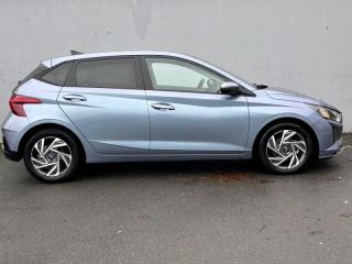 56600 : Hyundai Lorient - Auto Océane - HYUNDAI i20 - i20 - Meta Blue Métal - Traction - Essence