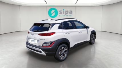 33140 : Hyundai Bordeaux Sud Villenave d'Ornon - Sipa Automobiles - HYUNDAI KONA HYBRID Intuitive - KONA - Blanc - Automate sequentiel - Essence / Courant électrique
