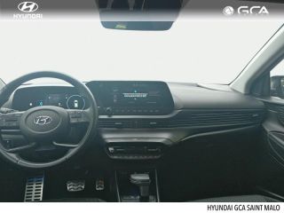 35400 : Hyundai Saint-Malo - GCA - HYUNDAI Bayon - Bayon - Mangrove green/phantom black 5 - Traction - Essence/Micro-Hybride