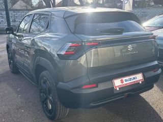 89100 : Hyundai Sens - APS - SUZUKI Vitara - Vitara - Land Breeze Green Pearl métallisé - Traction - Electrique