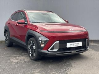 56600 : Hyundai Lorient - Auto Océane - HYUNDAI Kona - Kona - Ultimate Red métallisé - Traction - Hybride : Essence/Electrique