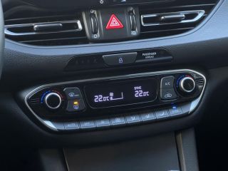 77240 : Hyundai Melun - CAP FOURNIER - HYUNDAI i30 Creative - i30 III - Bleu - Boîte manuelle - Essence sans plomb